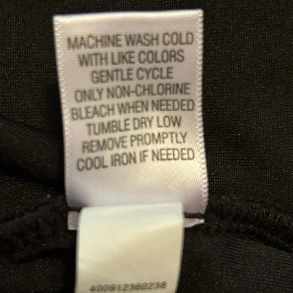 Croft And Barrow Black Velvet Plush Long Sleeved Collared Button Up Women Size M - Picture 8 of 10